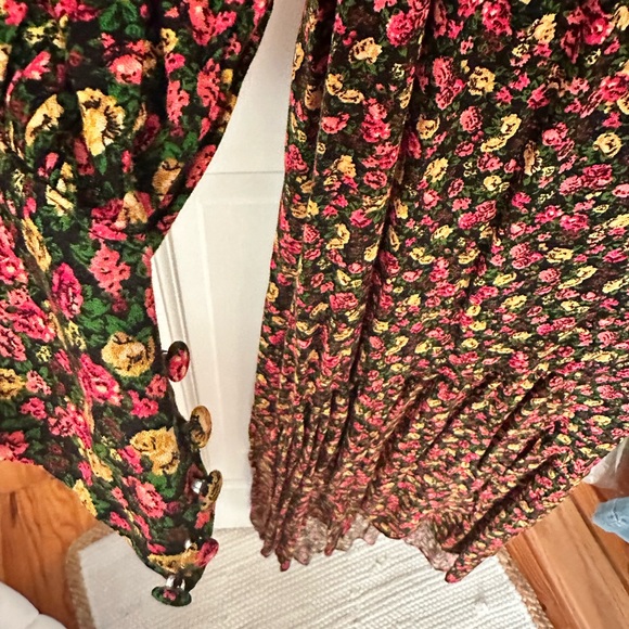 New floral high low dress with open back - Picture 3 of 6